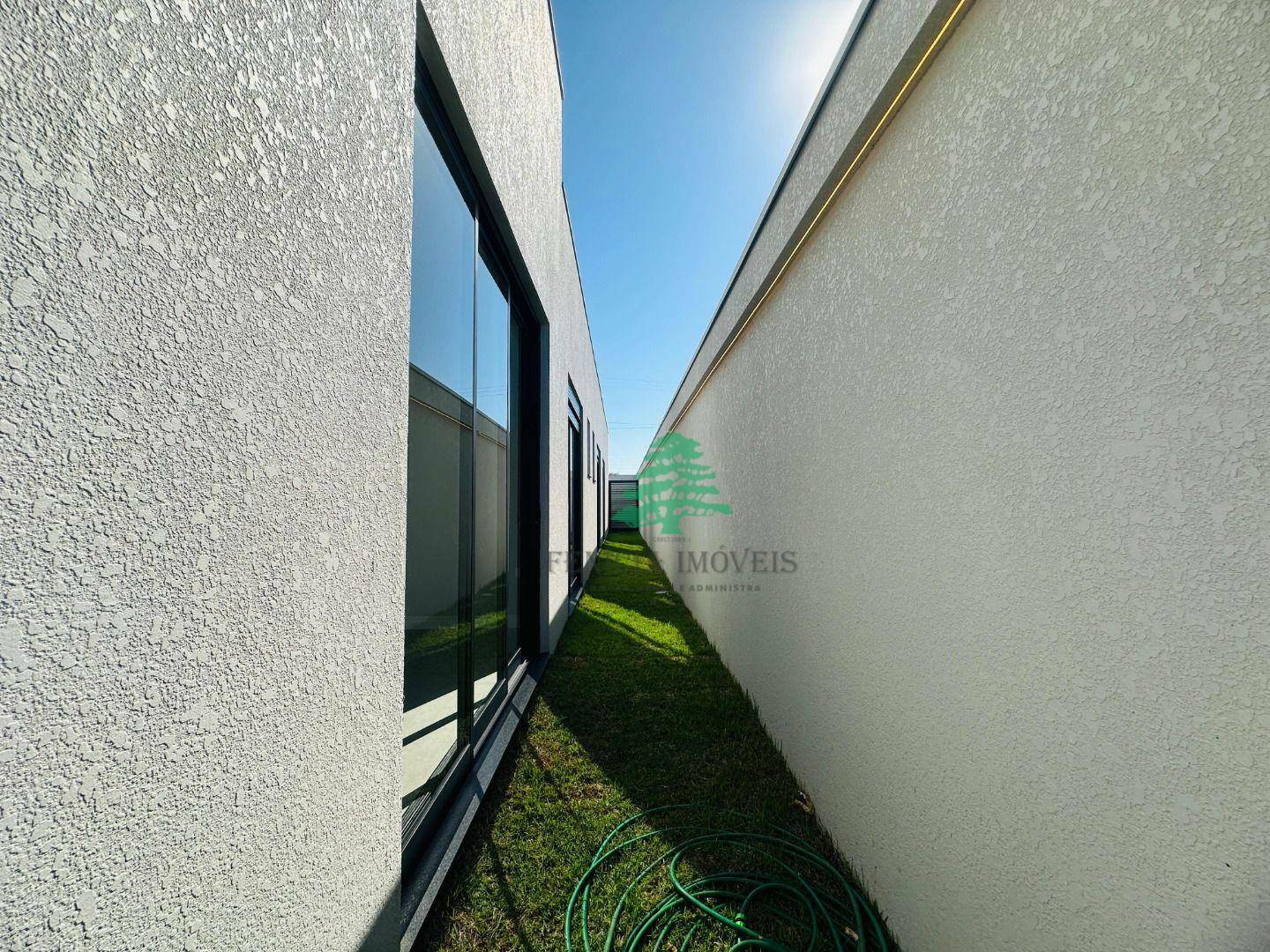 Casa à venda com 3 quartos, 266m² - Foto 32