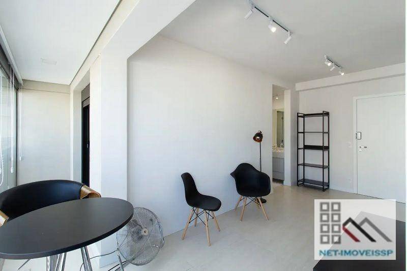 Apartamento à venda com 1 quarto, 42m² - Foto 8