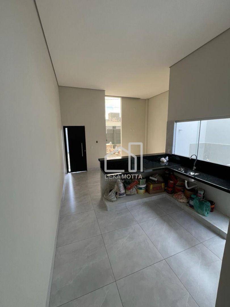 Casa à venda com 3 quartos, 72m² - Foto 7