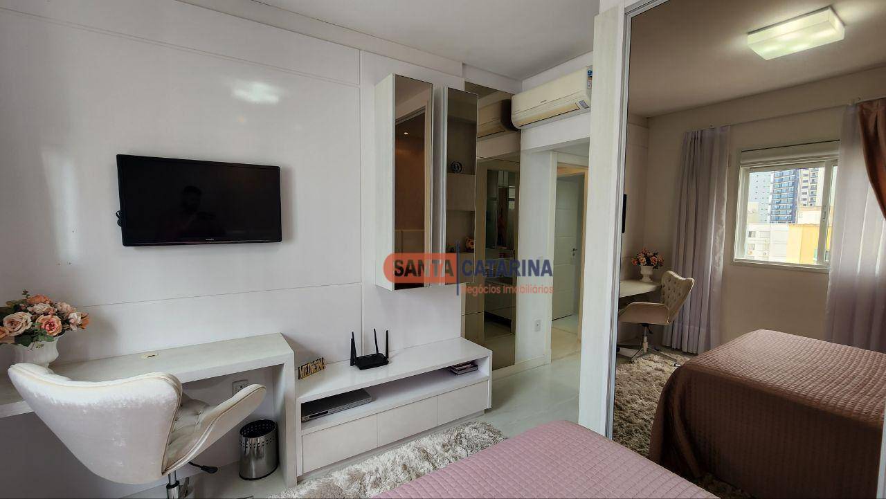 Apartamento à venda com 3 quartos, 130m² - Foto 15