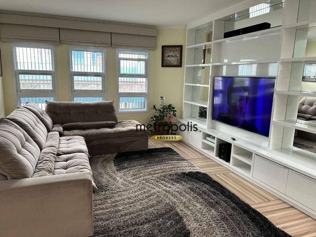 Sobrado, 3 quartos, 244 m² - Foto 1