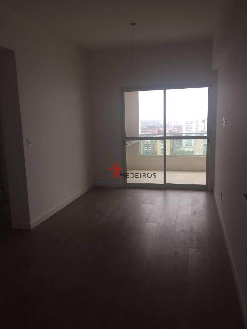 Apartamento à venda com 2 quartos, 78m² - Foto 3