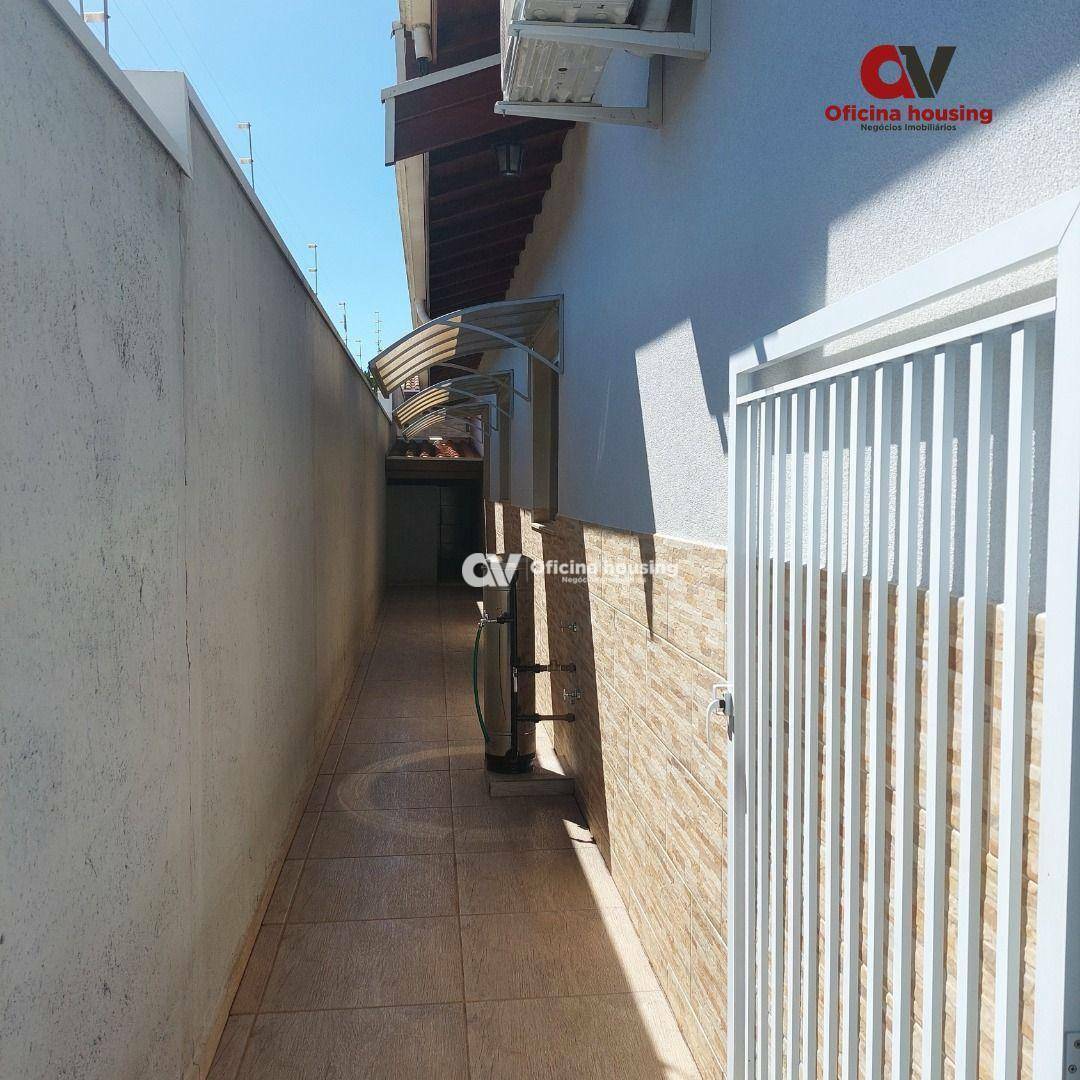 Casa à venda com 3 quartos, 218m² - Foto 21