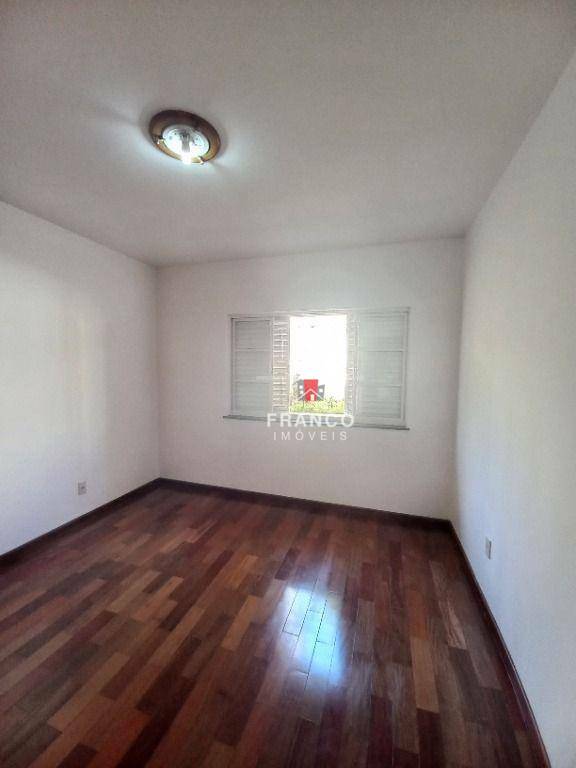 Casa de Condomínio à venda com 3 quartos, 200m² - Foto 19