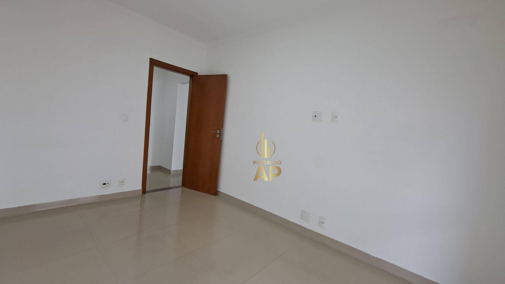 Apartamento para alugar com 2 quartos, 95m² - Foto 11