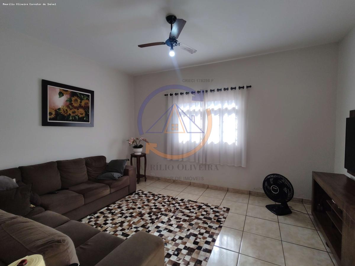 Casa à venda com 3 quartos, 360m² - Foto 6