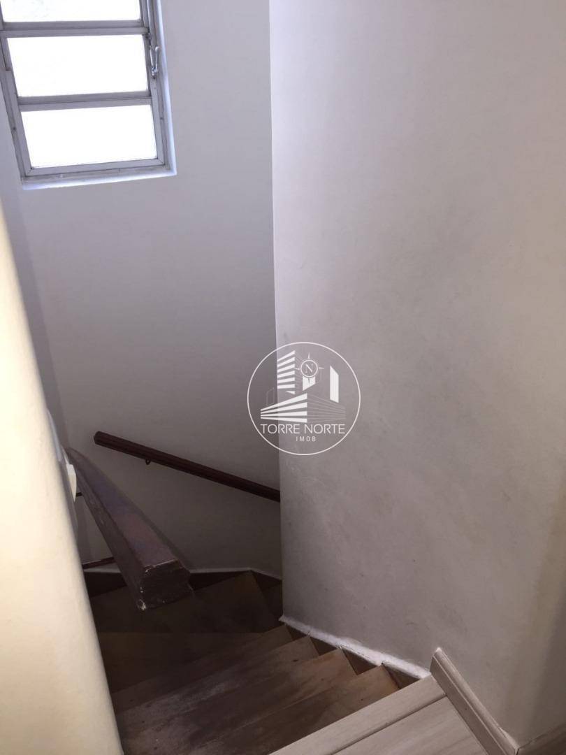 Sobrado à venda com 6 quartos, 168m² - Foto 20