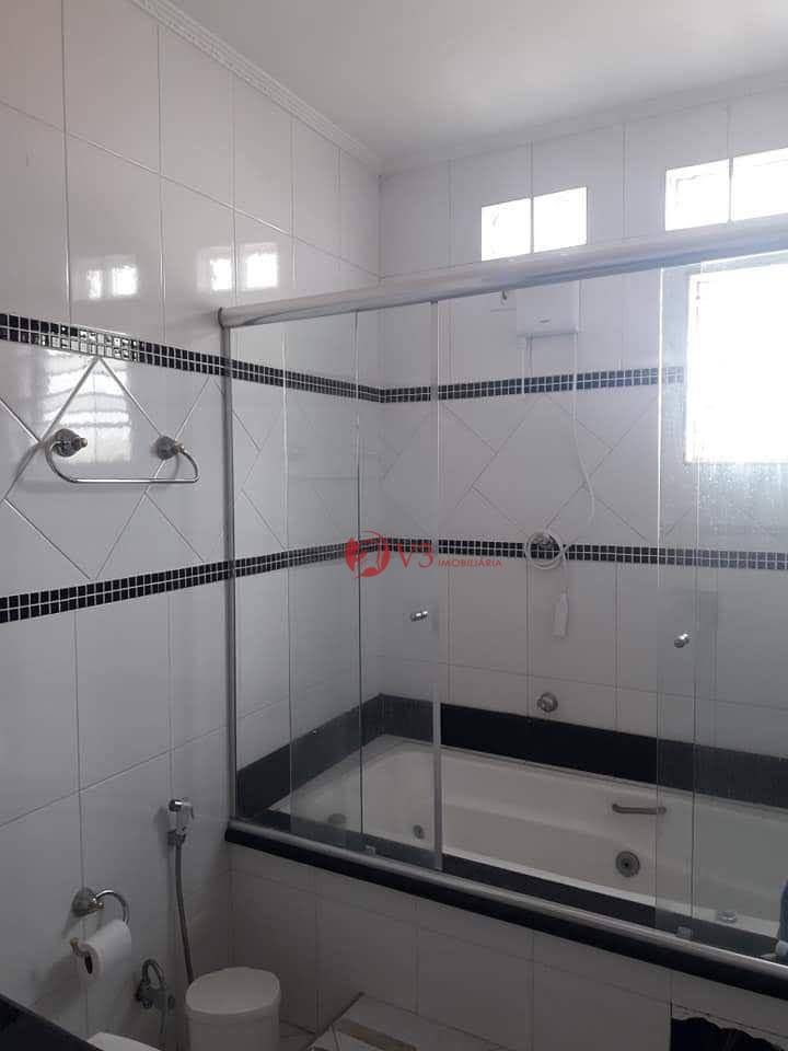 Sobrado à venda com 4 quartos, 200m² - Foto 19