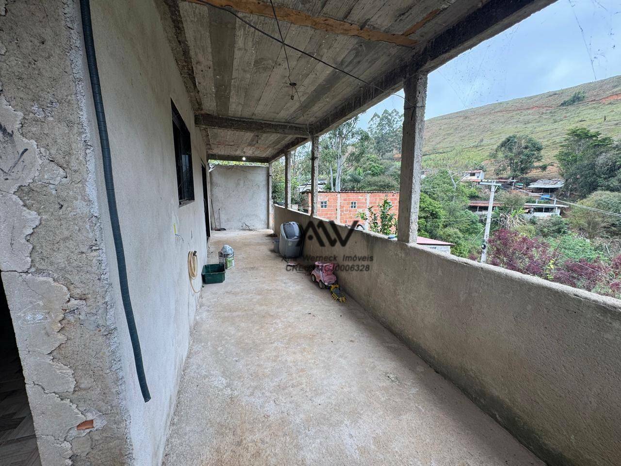 Casa à venda com 2 quartos, 60m² - Foto 5