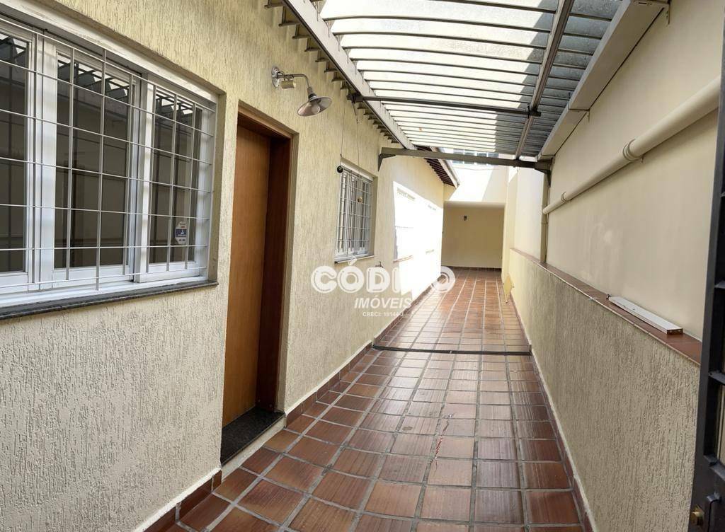 Casa à venda e aluguel com 3 quartos, 235m² - Foto 15