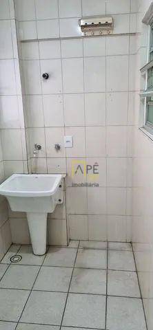 Apartamento para alugar com 2 quartos, 75m² - Foto 12