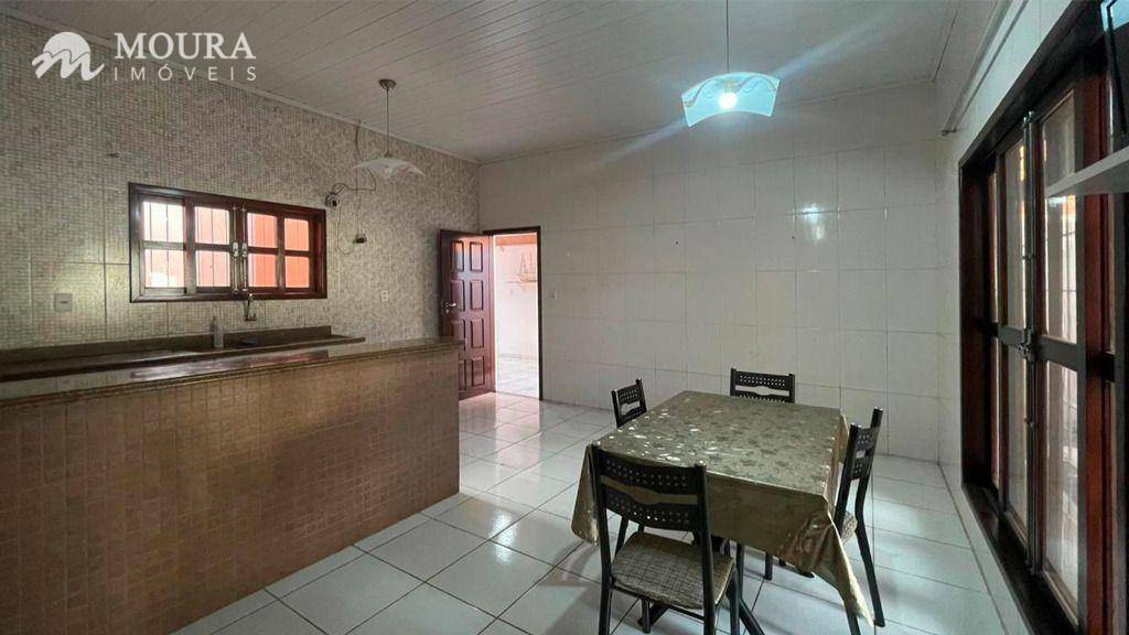 Casa à venda com 3 quartos, 290m² - Foto 17