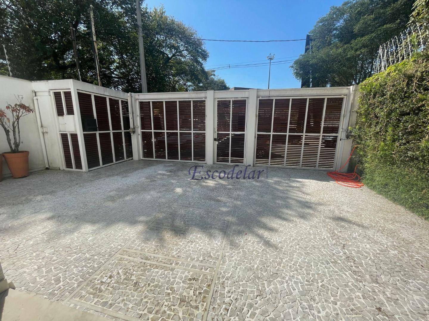 Casa à venda com 4 quartos, 300m² - Foto 1