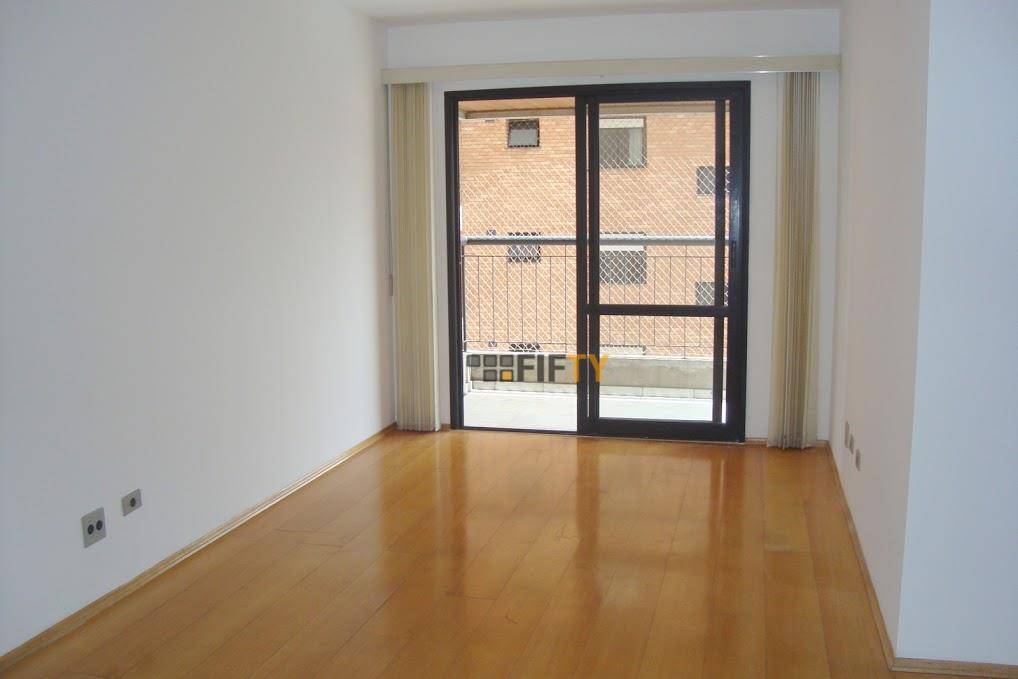 Apartamento para alugar com 2 quartos, 72m² - Foto 12