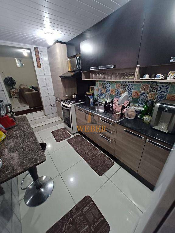 Casa à venda com 2 quartos, 190m² - Foto 1