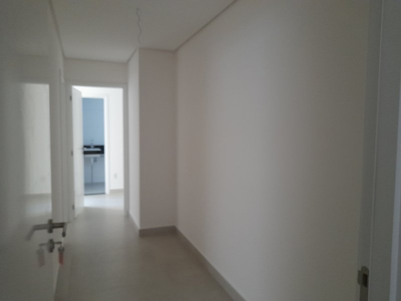 Apartamento à venda com 4 quartos, 200m² - Foto 9