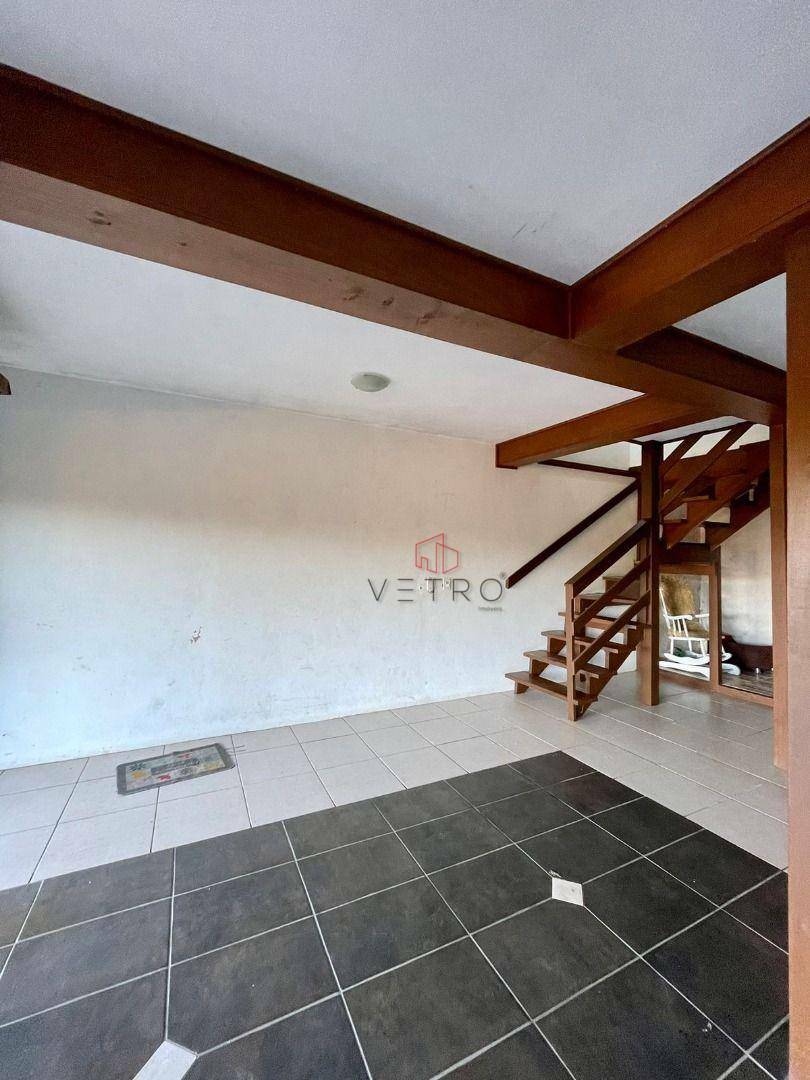 Casa à venda com 3 quartos, 178m² - Foto 16