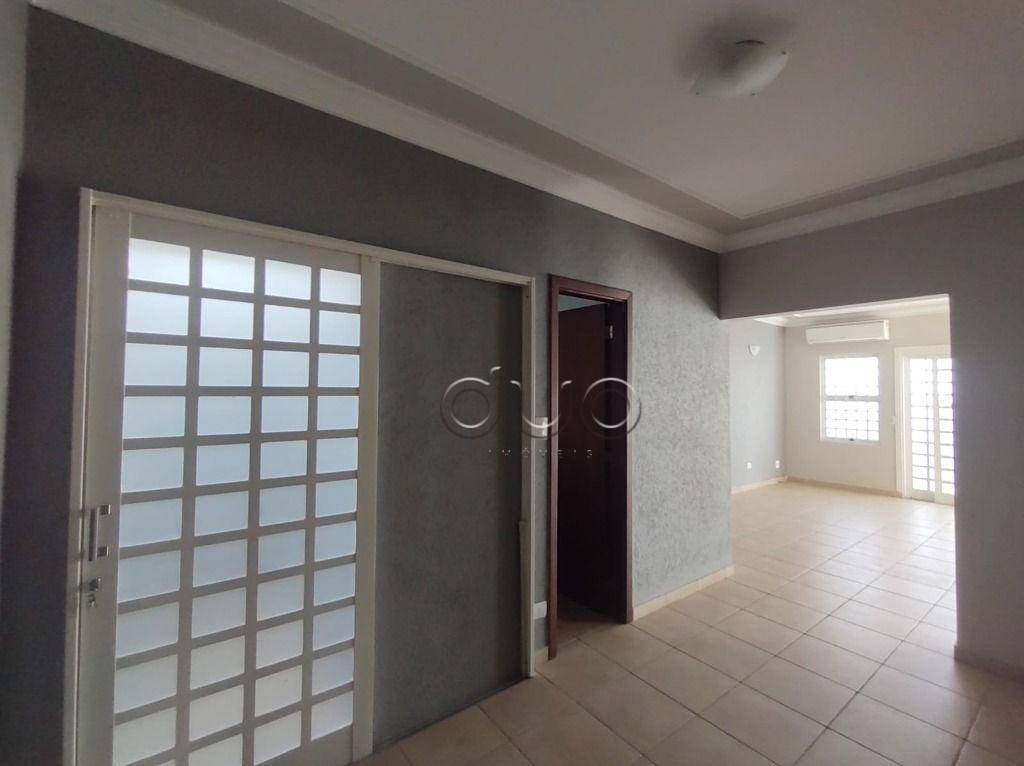 Casa à venda com 3 quartos, 204m² - Foto 8