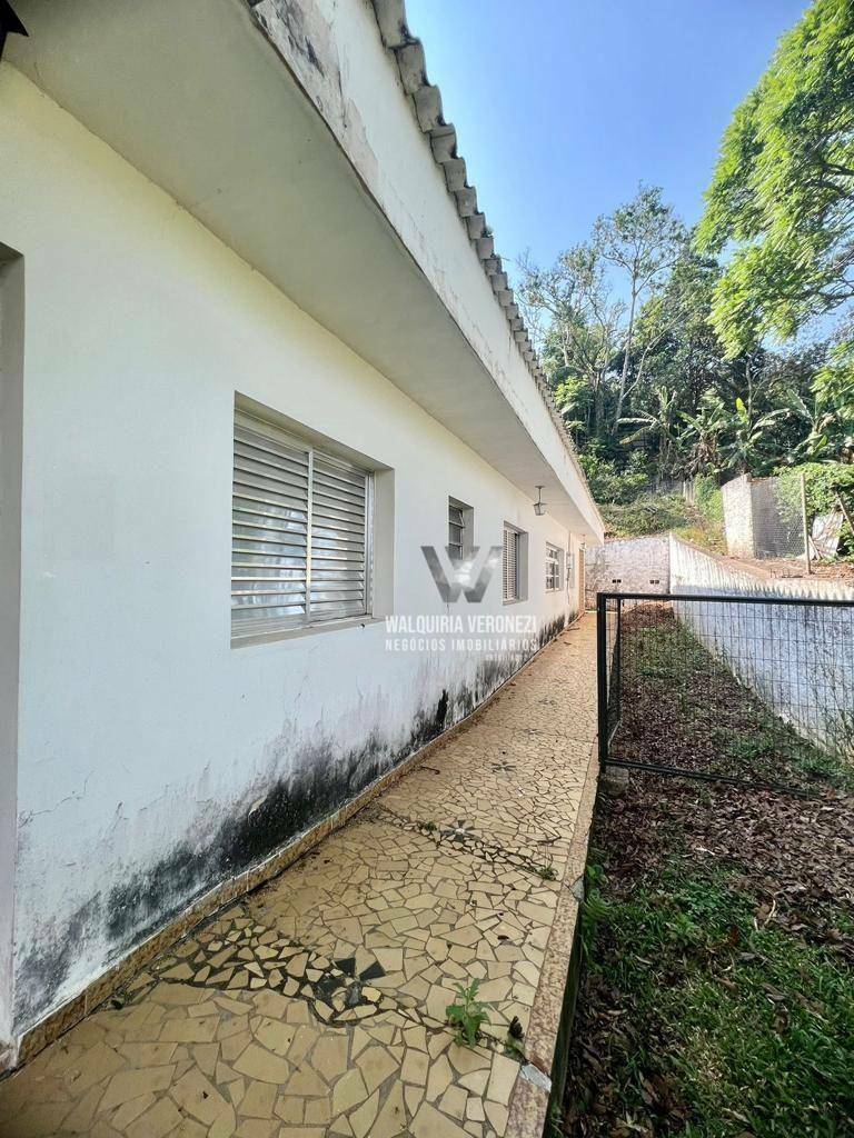 Casa à venda com 6 quartos, 329m² - Foto 19