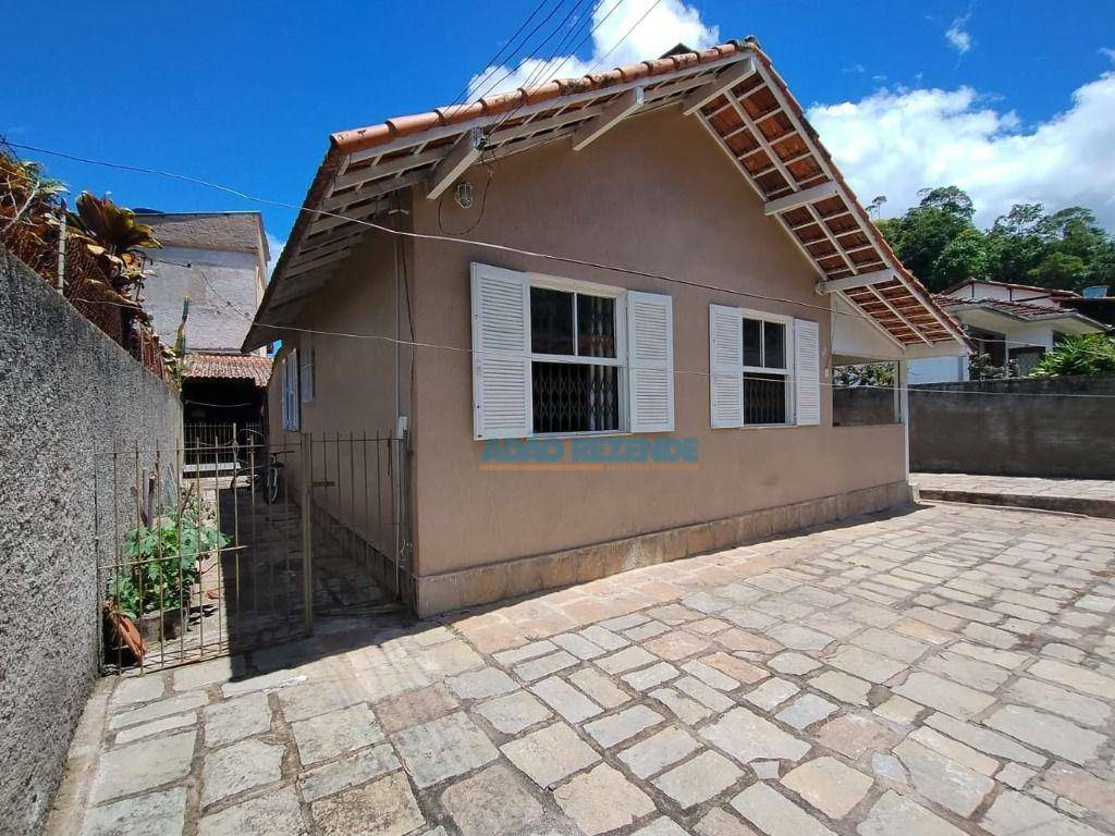 Casa à venda com 4 quartos, 221m² - Foto 9