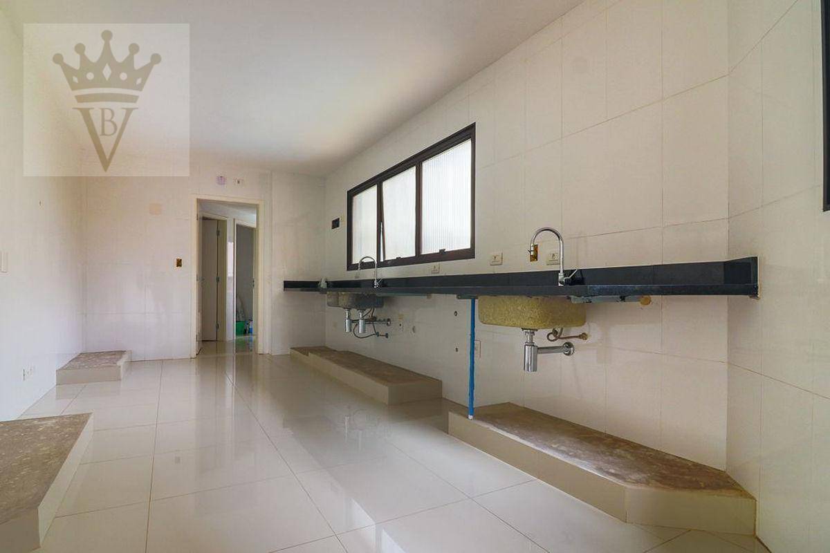 Apartamento à venda com 3 quartos, 207m² - Foto 17