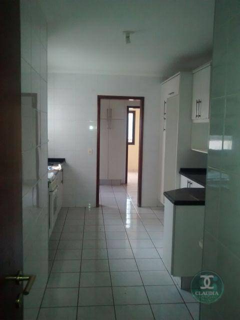 Apartamento à venda com 4 quartos, 257m² - Foto 18