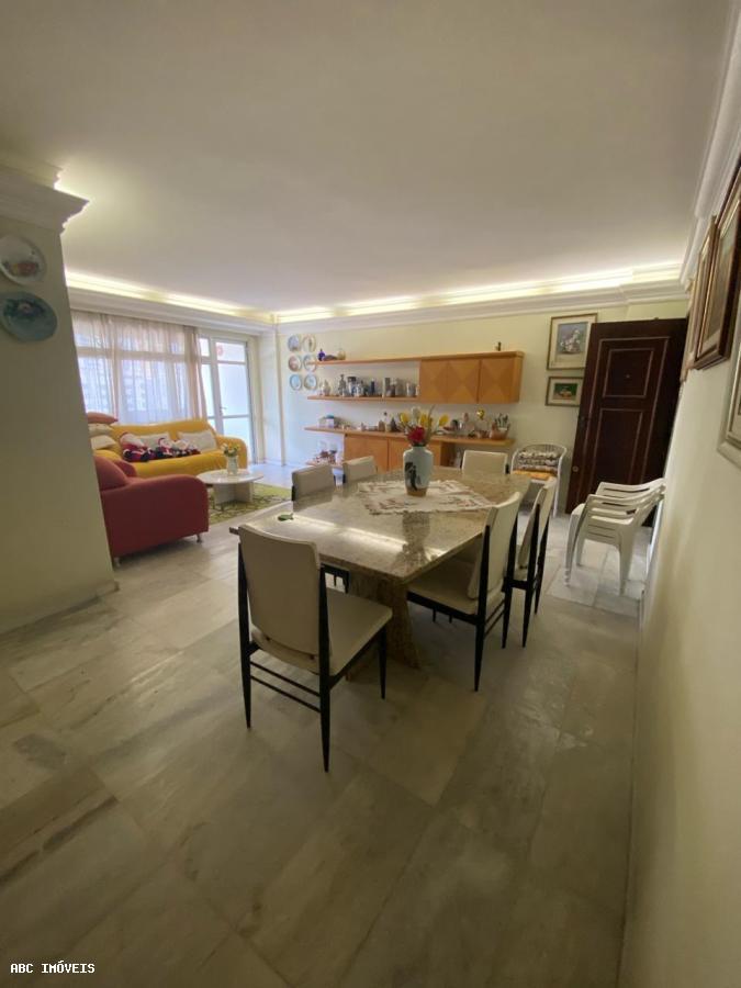 Apartamento à venda com 3 quartos, 138m² - Foto 9