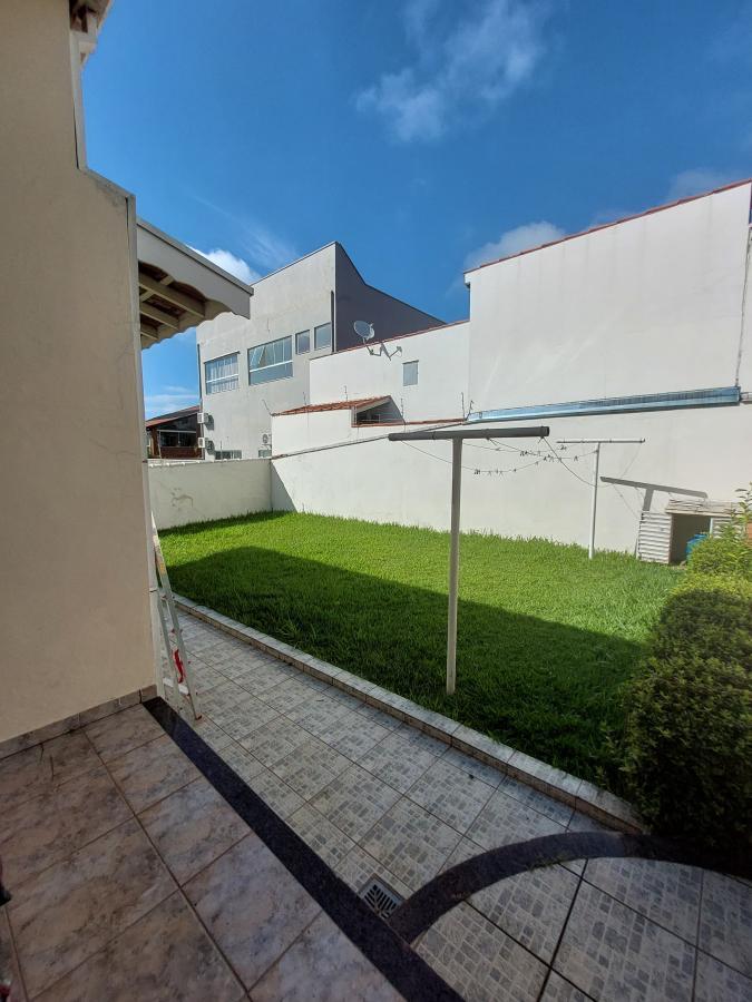 Casa à venda com 3 quartos, 600m² - Foto 5