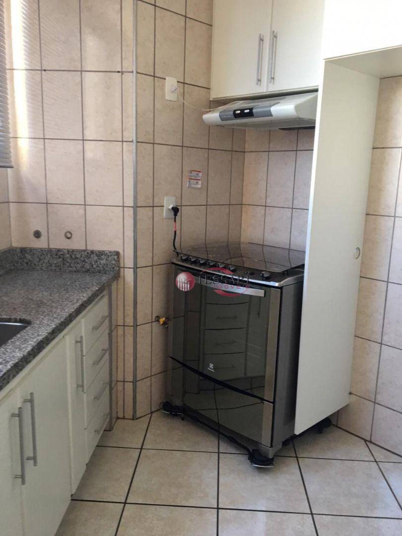 Apartamento à venda com 3 quartos, 145m² - Foto 20