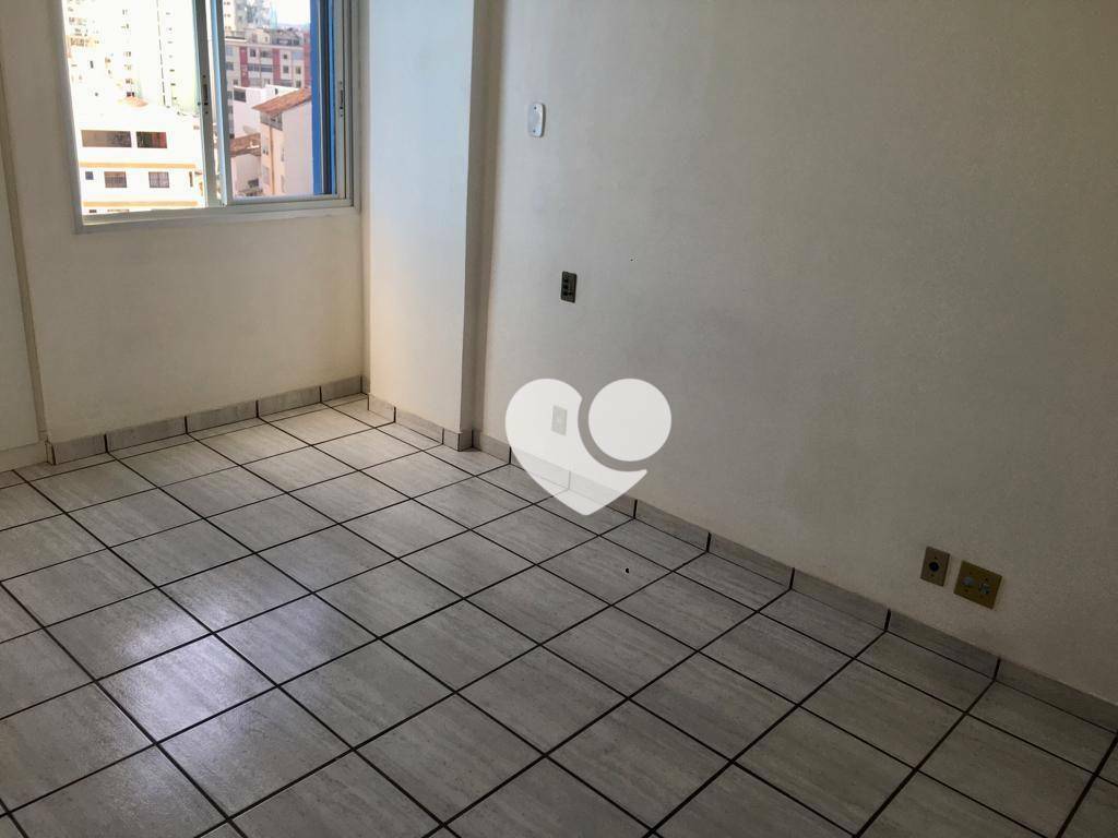 Apartamento à venda com 2 quartos, 90m² - Foto 10