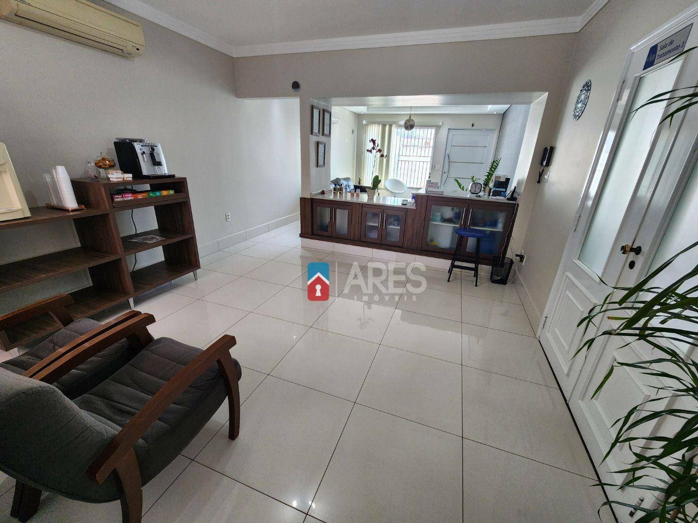 Casa à venda com 3 quartos, 203m² - Foto 7