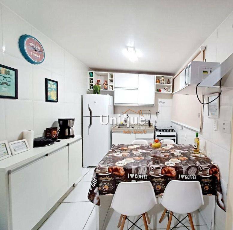 Casa de Condomínio à venda com 2 quartos, 60m² - Foto 1