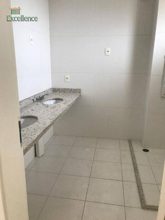 Apartamento à venda com 4 quartos, 213m² - Foto 17