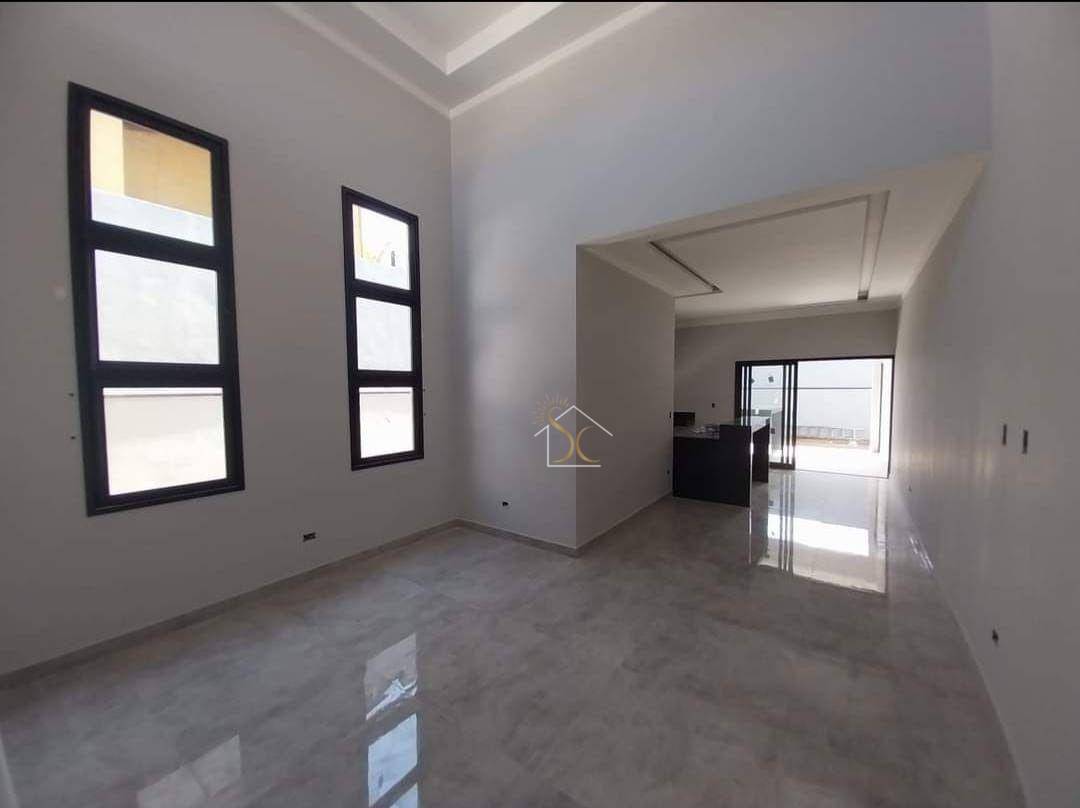 Casa à venda com 3 quartos, 170m² - Foto 2