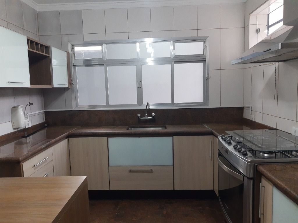 Sobrado à venda com 4 quartos, 250m² - Foto 15