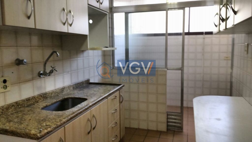 Apartamento para alugar com 2 quartos, 60m² - Foto 12