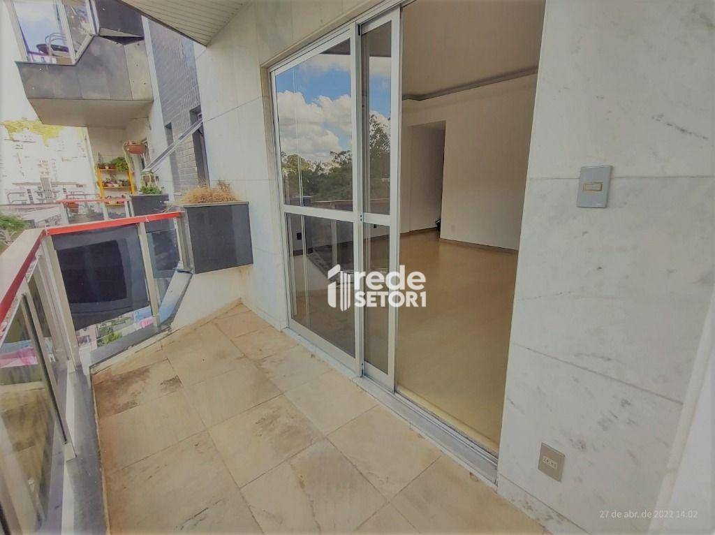 Apartamento à venda com 3 quartos, 120m² - Foto 3