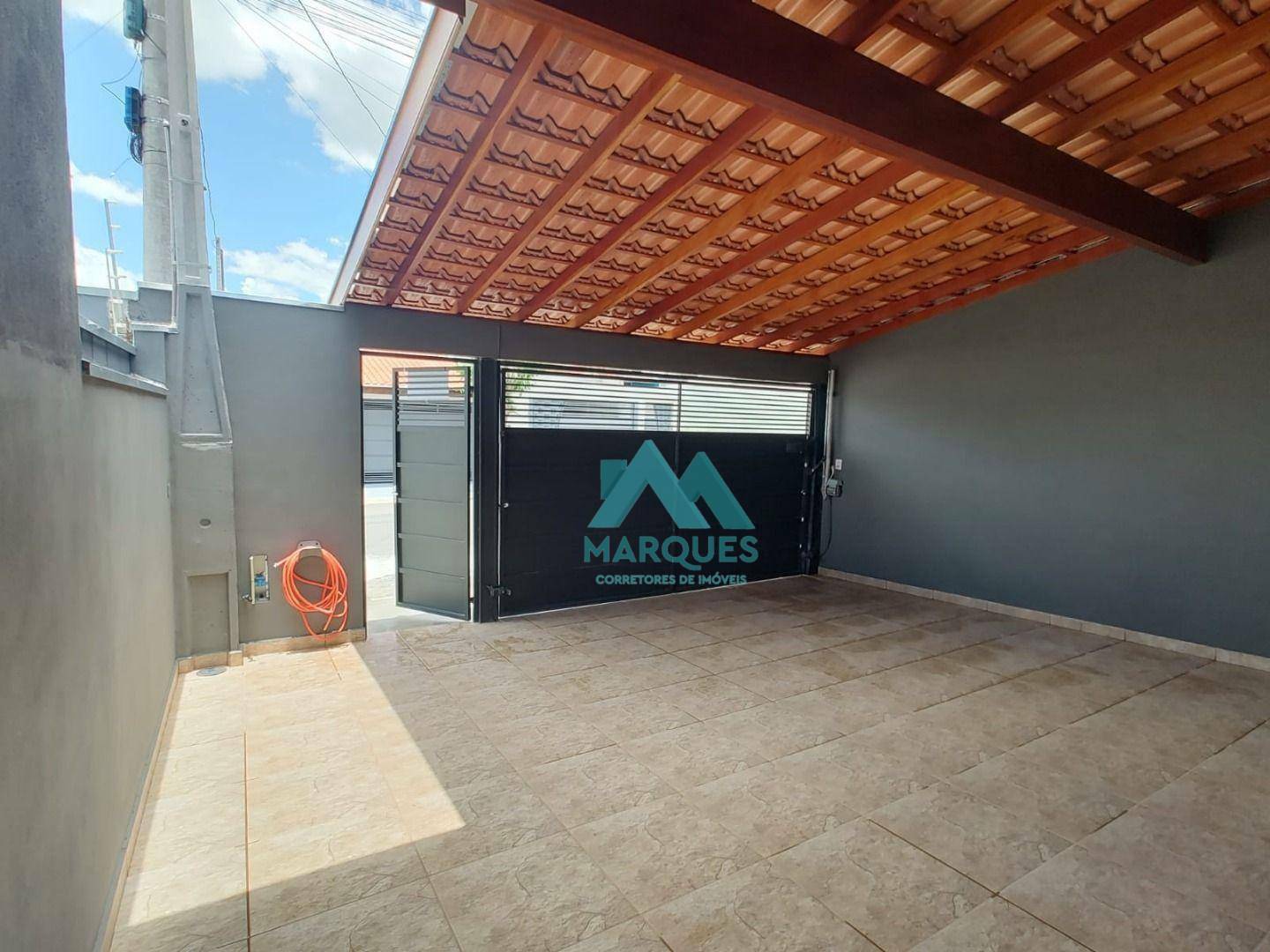 Casa à venda com 3 quartos, 91m² - Foto 1