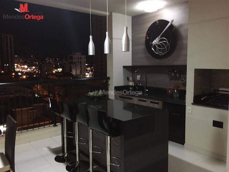 Apartamento para alugar com 3 quartos, 247m² - Foto 9