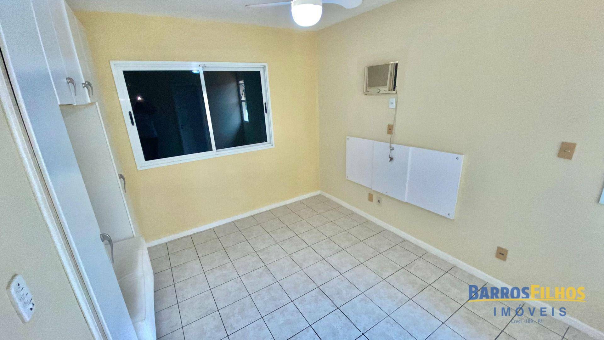 Casa de Condomínio à venda com 3 quartos, 240m² - Foto 12