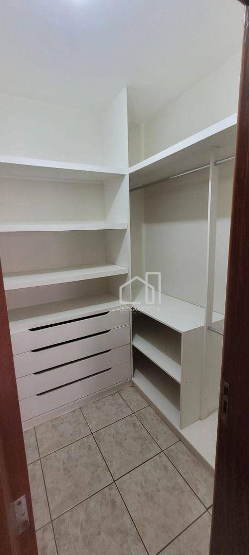 Apartamento à venda com 3 quartos, 115m² - Foto 1