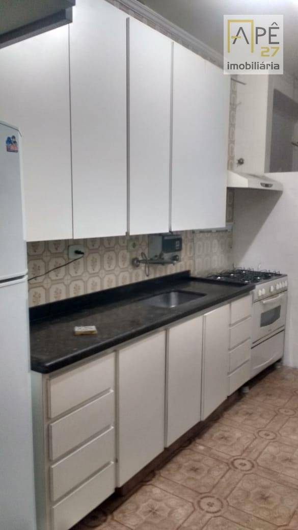 Apartamento à venda com 2 quartos, 73m² - Foto 2