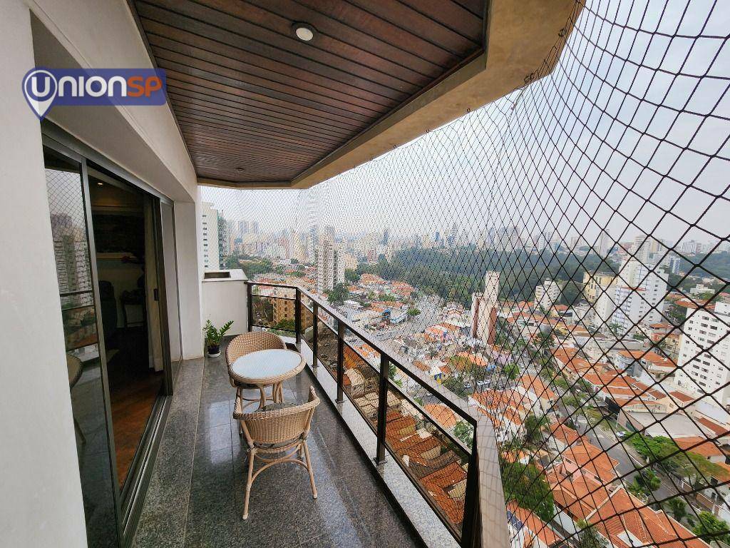 Apartamento à venda com 3 quartos, 235m² - Foto 4