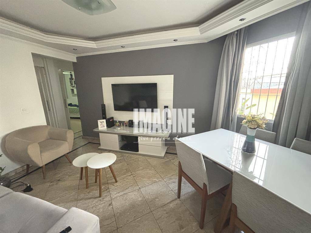 Apartamento à venda com 2 quartos, 52m² - Foto 2