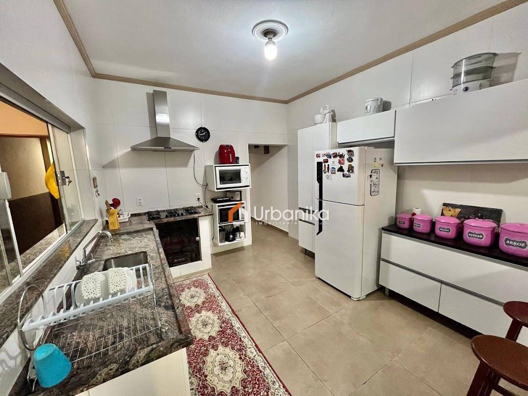 Sobrado, 3 quartos, 192 m² - Foto 8