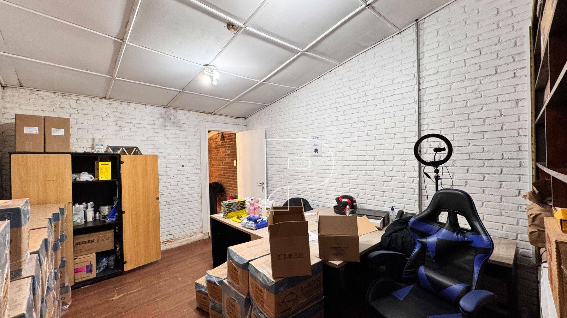 Casa à venda com 3 quartos, 300m² - Foto 54