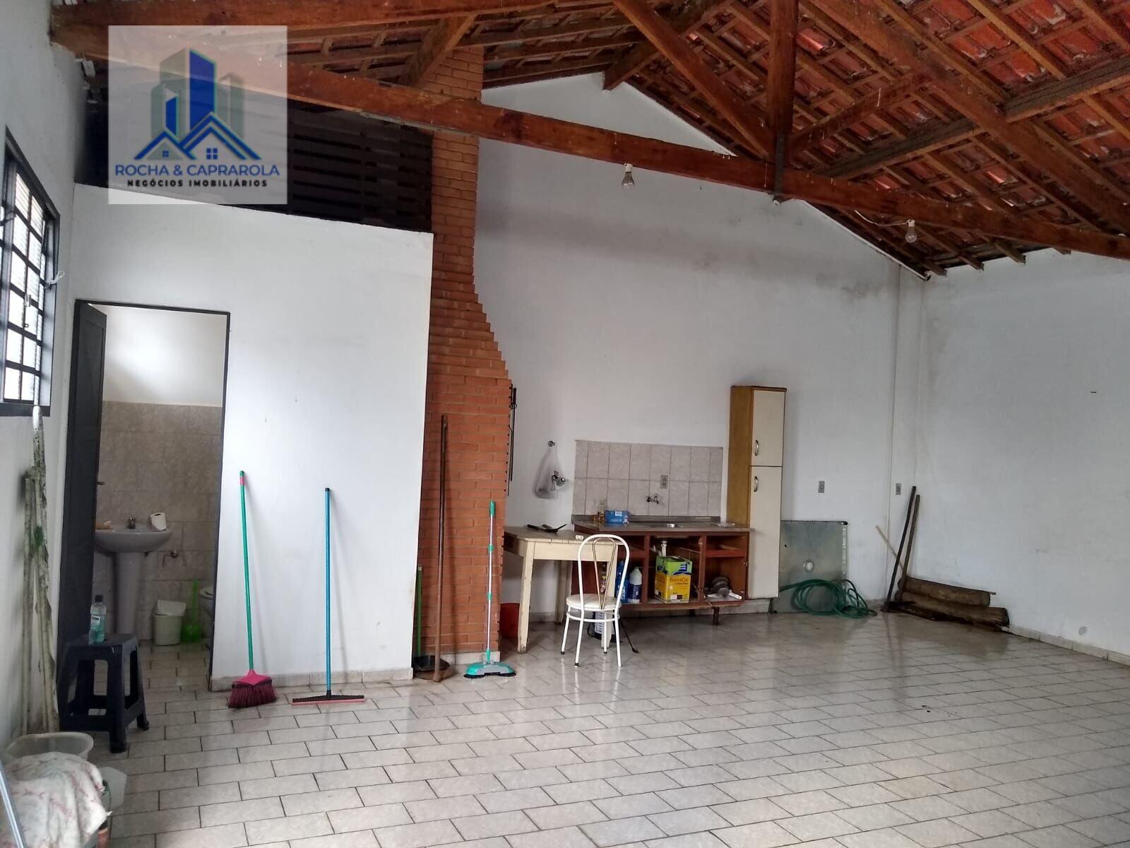 Casa à venda com 2 quartos, 146m² - Foto 3