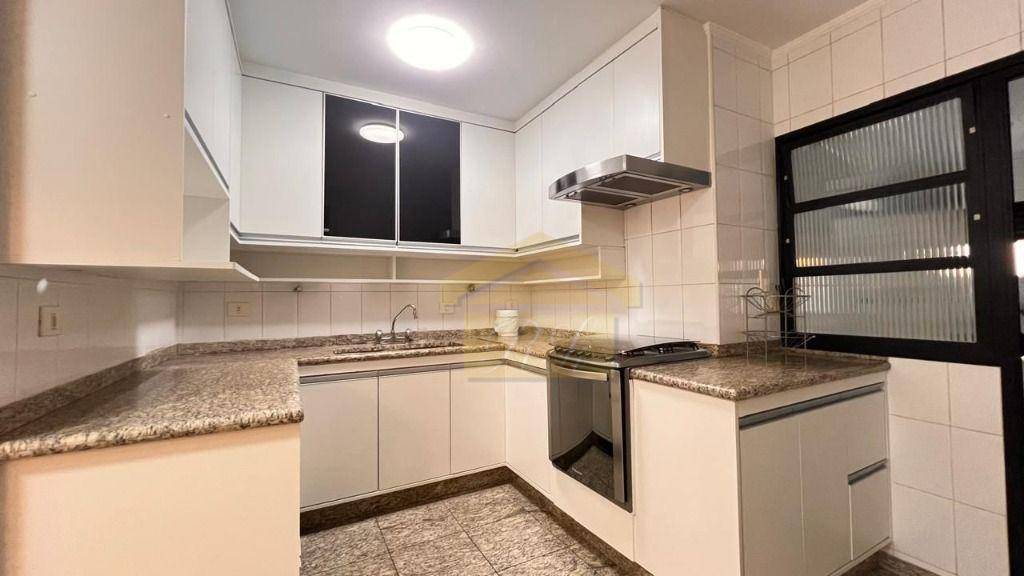 Apartamento à venda com 4 quartos, 127m² - Foto 2