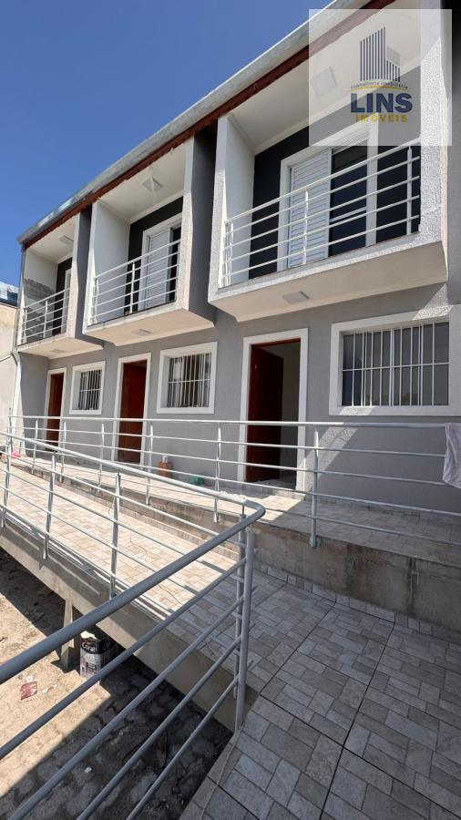 Casa de Condomínio à venda com 2 quartos, 66m² - Foto 1