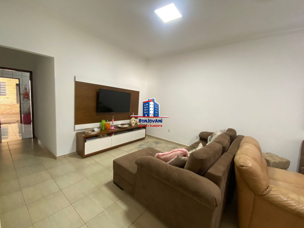 Casa à venda com 3 quartos, 170m² - Foto 8